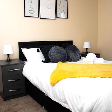 Xb Property - Comfy House Perfect For Families Contractors Relocators بروميتش الغربية المظهر الخارجي الصورة