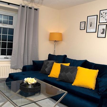 Xb Property - Comfy House Perfect For Families Contractors Relocators بروميتش الغربية المظهر الخارجي الصورة