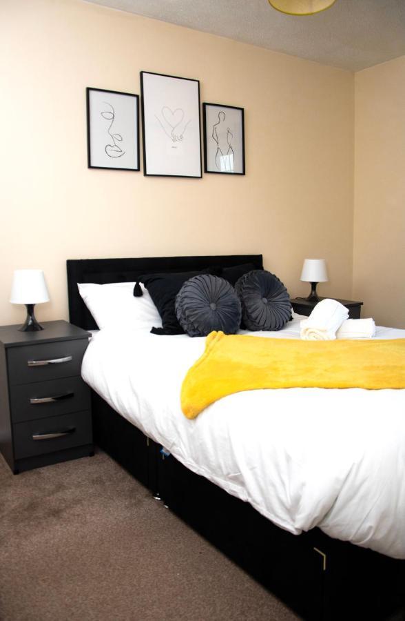 Xb Property - Comfy House Perfect For Families Contractors Relocators بروميتش الغربية المظهر الخارجي الصورة